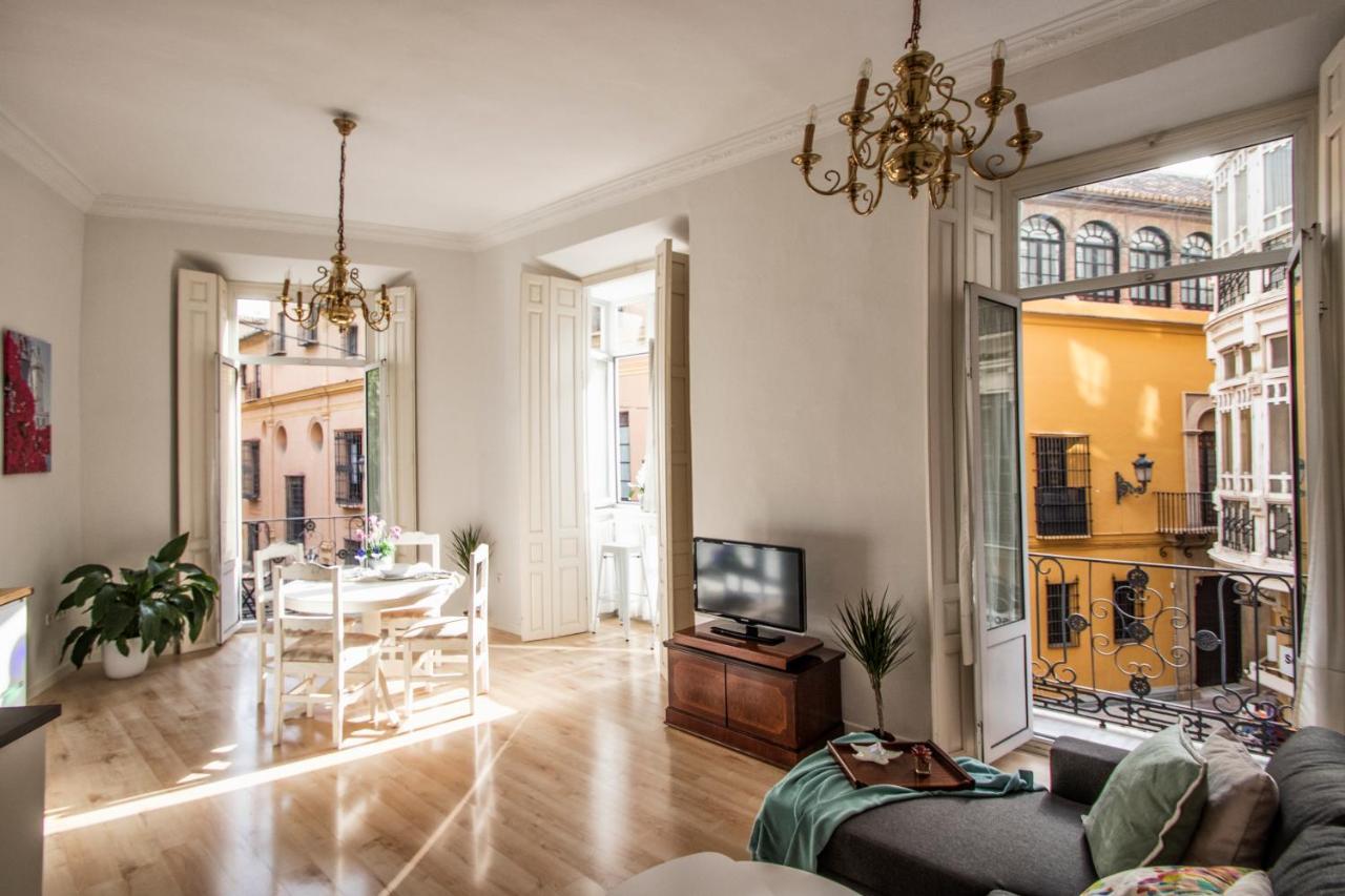 Luminoso Apartamento De Dos Habitaciones Con Vistas A Las Catedral Málaga Esterno foto