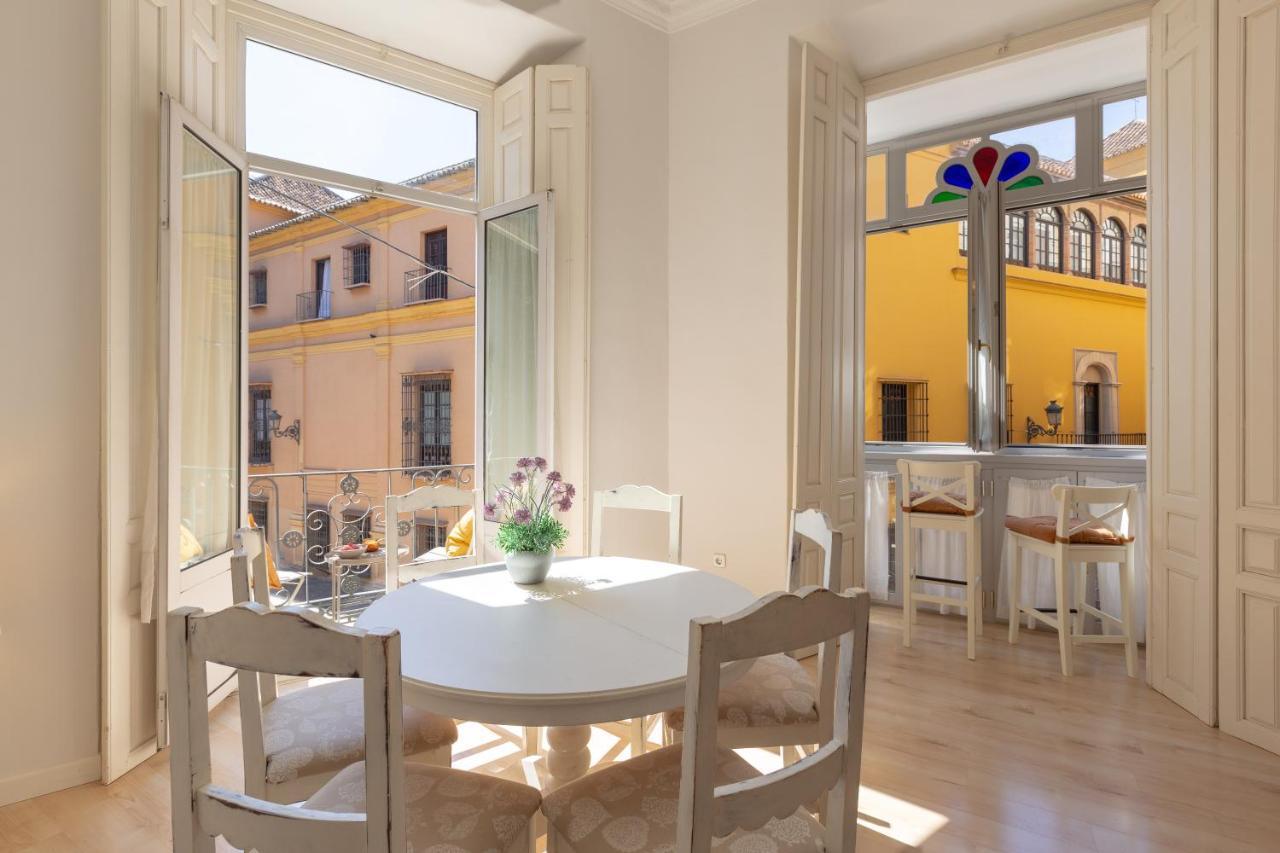 Luminoso Apartamento De Dos Habitaciones Con Vistas A Las Catedral Málaga Esterno foto